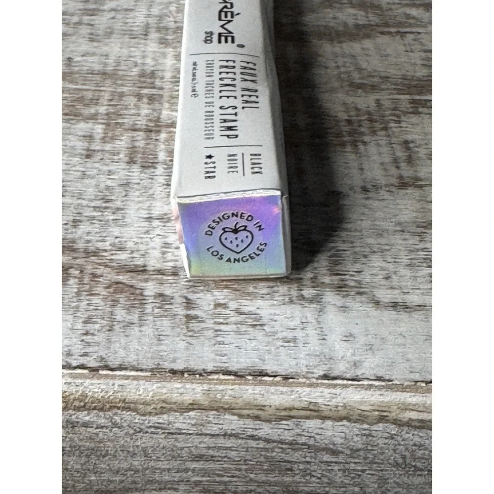 The Crème Shop Faux Real Freckle Stamp Eyeliner‎ (Star, Black) | New Sealed